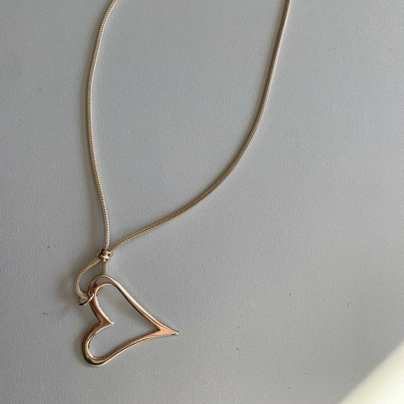 Jewelry - Heart in Sterling with a unique high end chain.